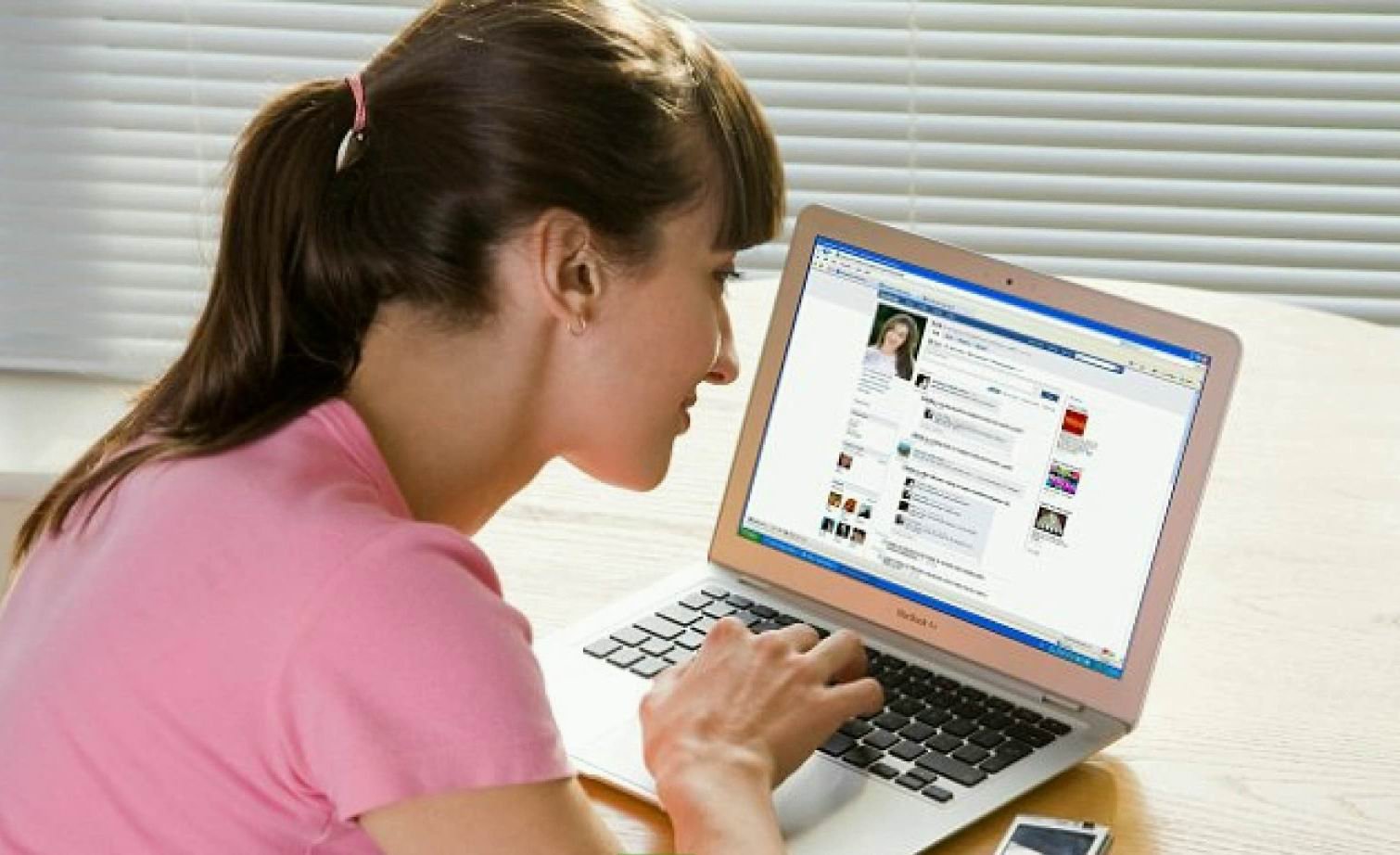             Смирнова Виктория Викторовна
    